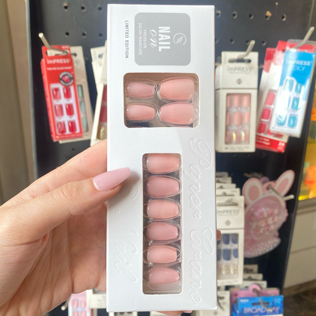 PAPER CRARE NAIL ON PRESS BABY PINKY