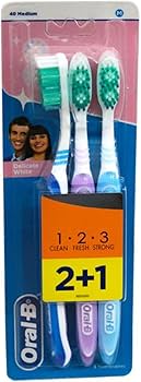 ORAL-B WHITE TOOTHBRUSH MEDIUM 2+1 - Anwar Store