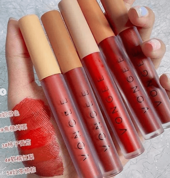 SHEIN VON GEE 05 SMALL BLACK BEAR LIP GLAZE - Anwar Store