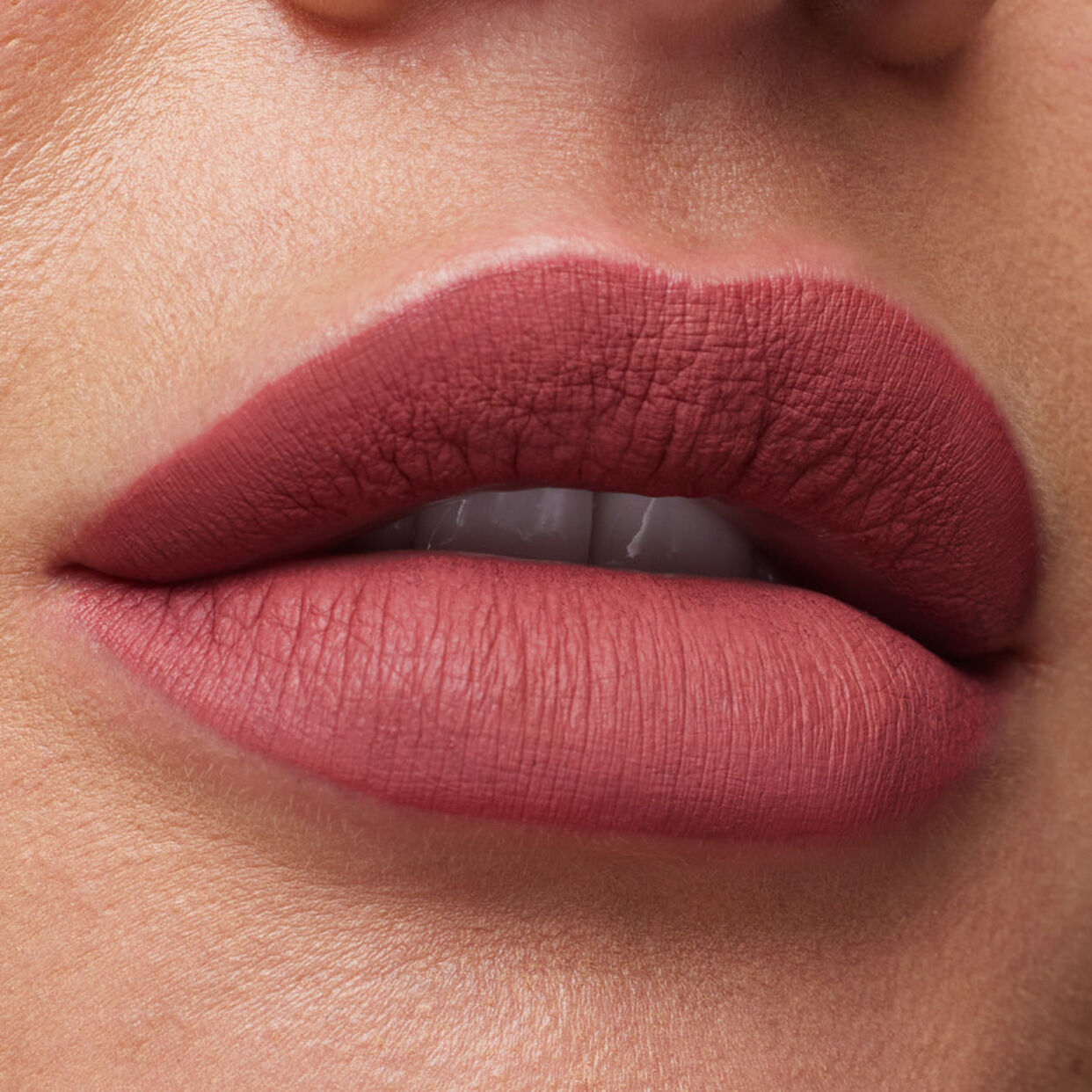 HUDA BEAUTY Mini Bombshell Pinky Nude Liquid Lipstick 1.9ML